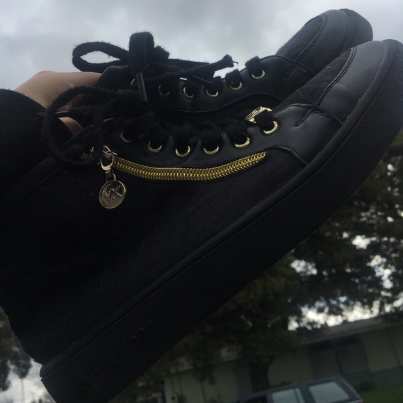 MICHAEL KORS shoes - Picture 2 of 7